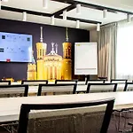 호텔 Novotel Lyon Meeting & Events 브론