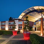 Novotel Lyon Meeting & Events 4*