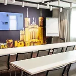 Novotel Lyon Meeting & Events 4* 브론