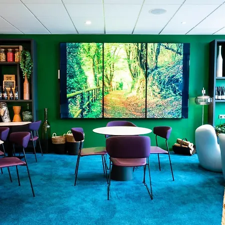 Novotel Lyon Meeting & Events Hotel 4*