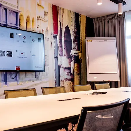 Novotel Lyon Meeting & Events 酒店 布龙