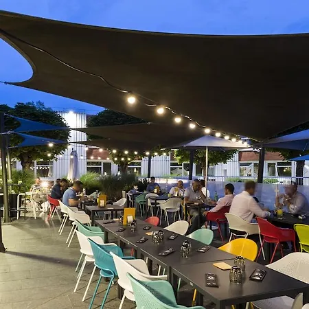 Hotel Novotel Lyon Meeting & Events 4*