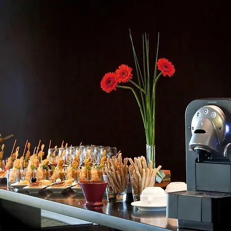 Novotel Lyon Meeting & Events Hotel Bron