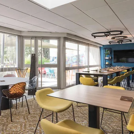 Novotel Lyon Meeting & Events 4*