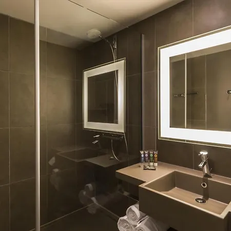 Novotel Lyon Meeting & Events Bron