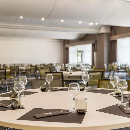 Novotel Lyon Meeting & Events Hotel