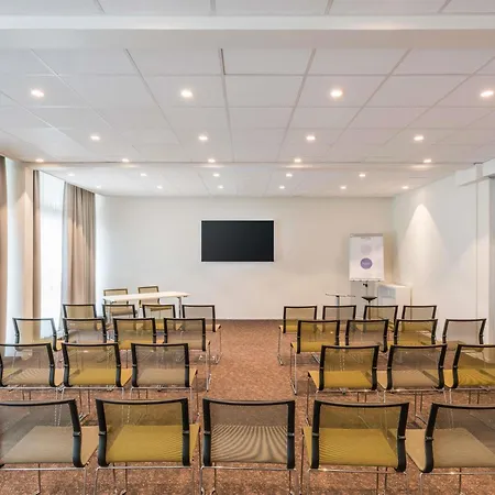 Novotel Lyon Meeting & Events ברון