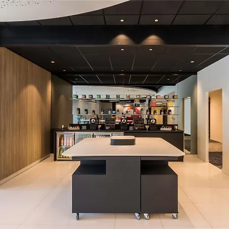 Novotel Lyon Hotel 4*