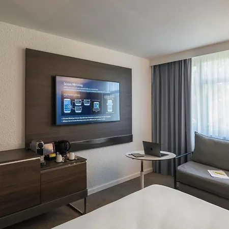 מלון Novotel Lyon ברון