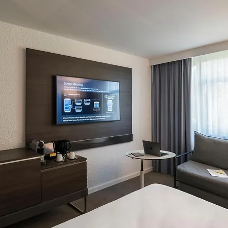 호텔 Novotel Lyon 브론